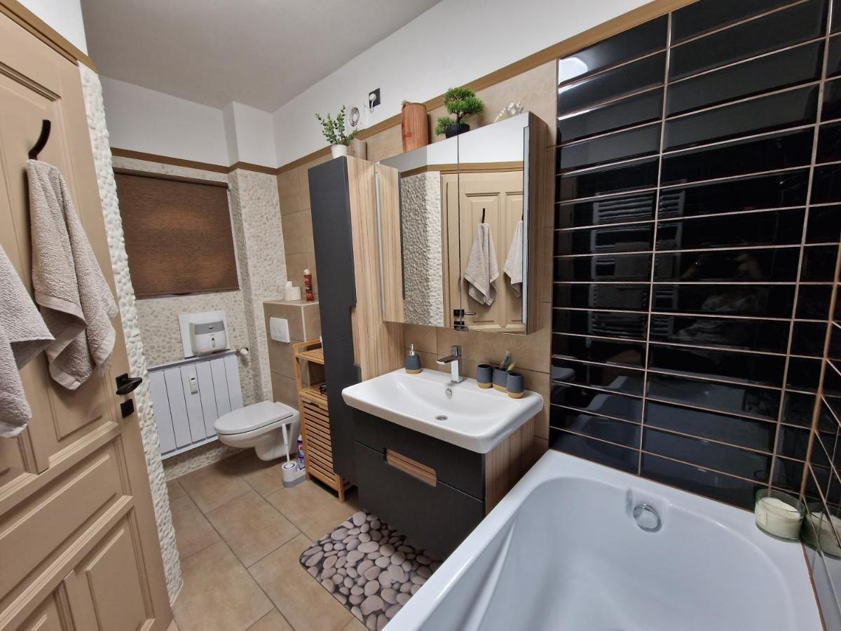 Rozina Apartman Mosonmagyaróvár Extérieur photo
