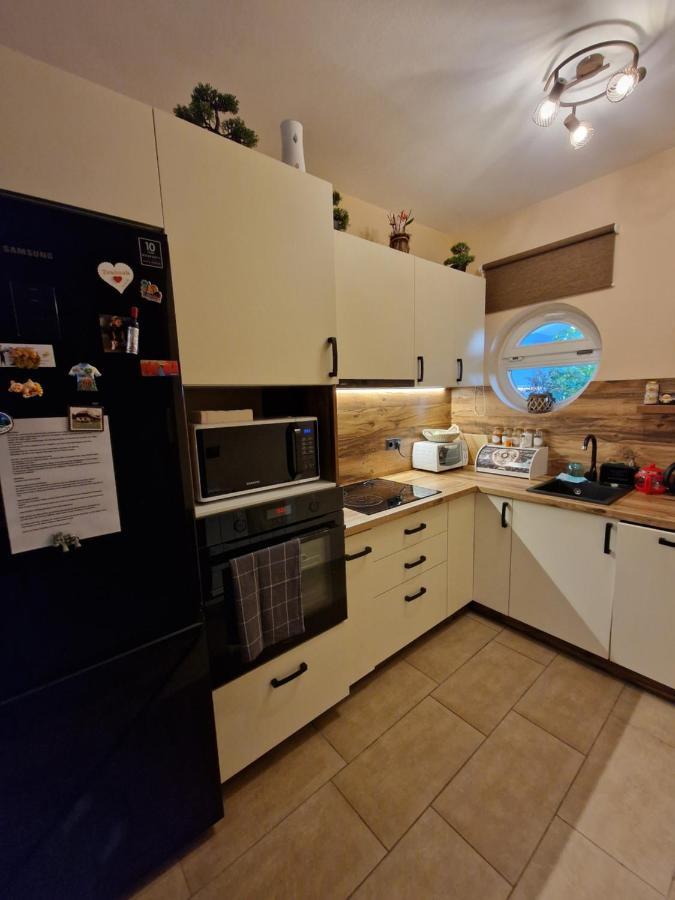 Rozina Apartman Mosonmagyaróvár Extérieur photo