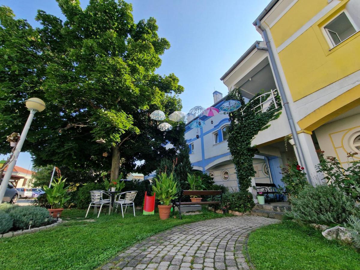 Rozina Apartman Mosonmagyaróvár Extérieur photo